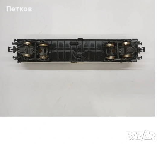 Хладилен вагон четириосен Piko мащаб H0, снимка 3 - Колекции - 53277043