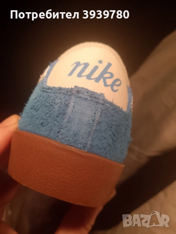 Дамски полукецове Nike номера 38 и 38,5, снимка 3 - Маратонки - 53470757