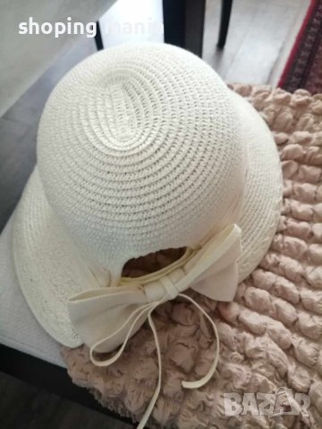 Дамска шапка, снимка 1 - Шапки - 41552942