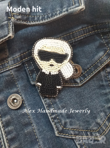 Брошка Karl Lagerfeld - бродерия с мъниста. Ръчна изработка., снимка 4 - Други - 36167674