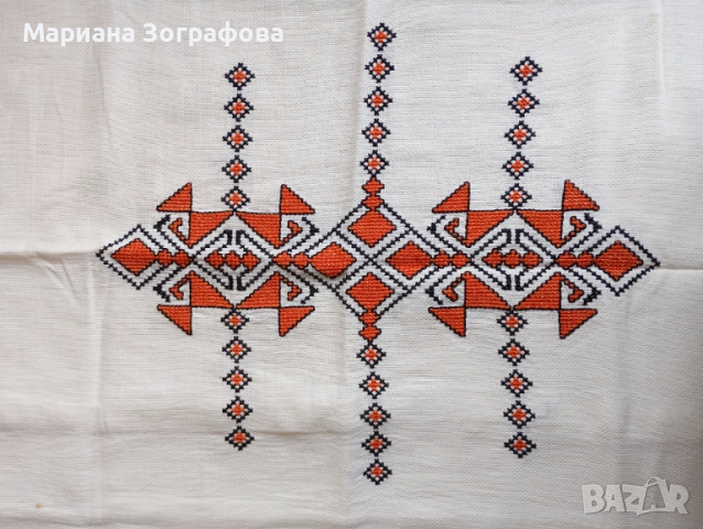 Възглавници "Българска бродерия" 5 модела, - Гоблен, модел от сп. "Burda", - Плетива на 1 кука 7 бр., снимка 8 - Антикварни и старинни предмети - 48893667