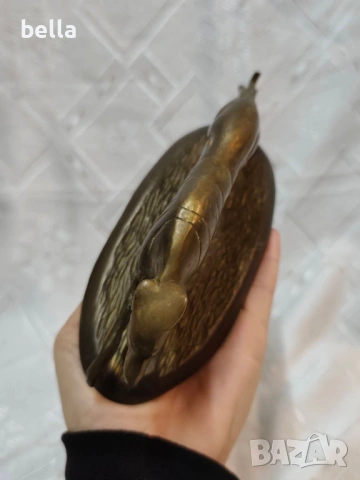 Бронзова пластика на състезателна хрътка,дължина  на основата 16 см., снимка 4 - Антикварни и старинни предмети - 53058558