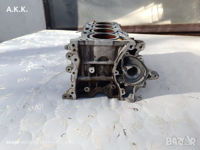 Продавам блок за Тойота Рав 4 2.0 бензин, снимка 7 - Части - 53452019