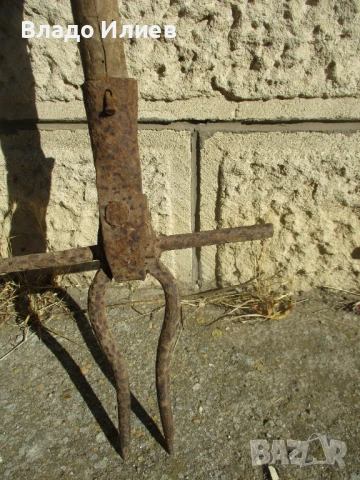 Стари масивни ковани вили за изваждане на цвекло 2 броя, снимка 6 - Други инструменти - 50906970