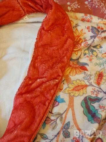 Лот плюшен халат и чехли , снимка 9 - Комплекти - 51998236