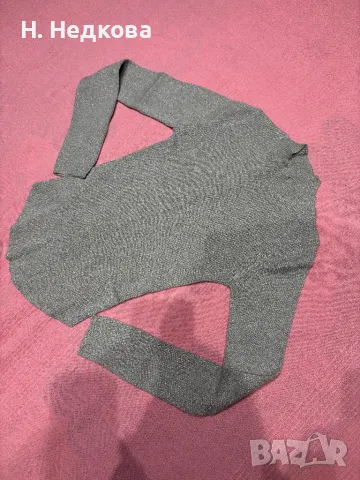 Пуловерче от Stradivarius, снимка 10 - Блузи с дълъг ръкав и пуловери - 47159688