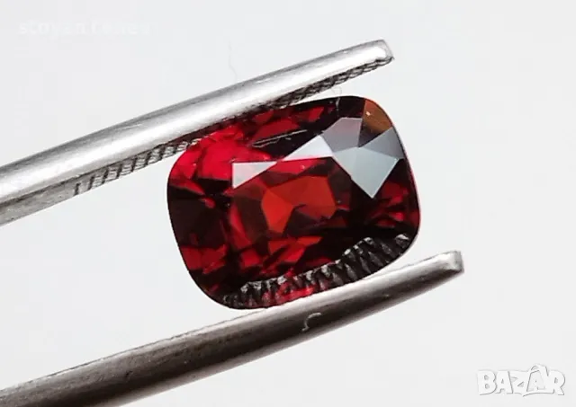 Изключително рядък червен циркон с VS чистота 2.09кт.! Сертифициран! Нов!, снимка 8 - Други - 50369797