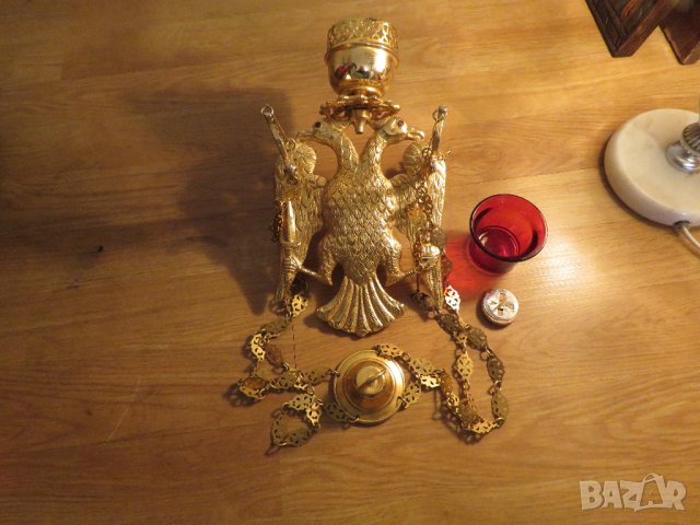 Старинно бронзово руско православно висящо кандило с двуглав орел  и позлата с меч и държава в нокти, снимка 3 - Антикварни и старинни предмети - 35774337