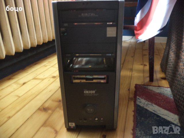 Продавам красива кутия за компютър голяма, снимка 2 - Други - 36007971