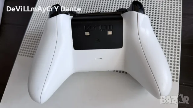 Xbox one S 2TB, два контролера, снимка 2 - Xbox конзоли - 55937170
