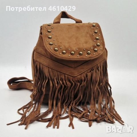 Велурена дамска раница с ресни и метални нитове – бохо стил и практичност, снимка 4 - Раници - 52696653
