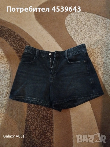 Дамски черни панталонки на Зара размер S, снимка 2 - Къси панталони и бермуди - 53289154