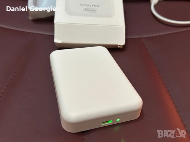 Нова преносима MagSafe батерия с магнитен захват 10 000 mAh, снимка 3 - Безжични зарядни - 53323820