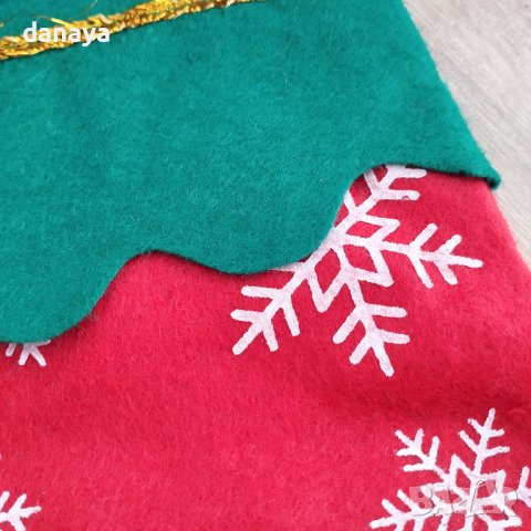 4218 Коледен чорап за подаръци с декорация снежинки, снимка 2 - Декорация за дома - 42714091