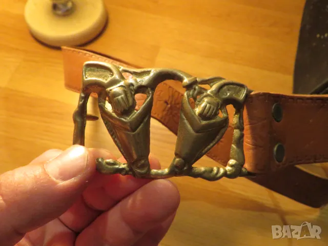 Американски стар колан кобури с револвери  - старинна красота от бронз и телешка кожа  за теб , снимка 2 - Колани - 49936583