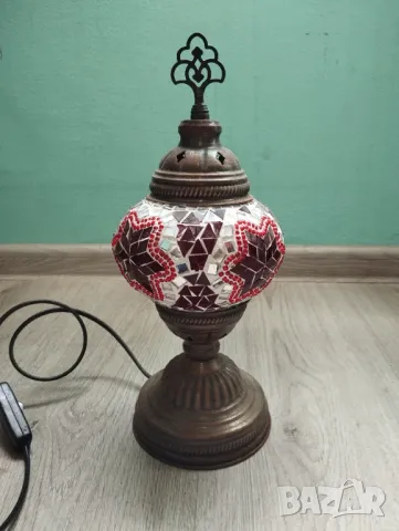 Настолна лампа