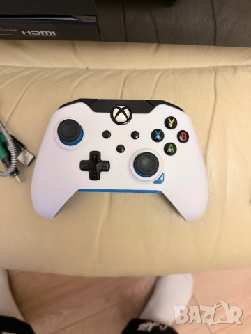 Xbox One черен +контролер+игра, снимка 4 - Xbox конзоли - 52856428