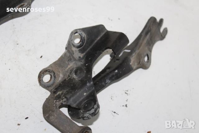 Панта преден капак лява дясна Мазда 3 2008 2.3i 158hp Mazda 3 седан, снимка 3 - Части - 51225442