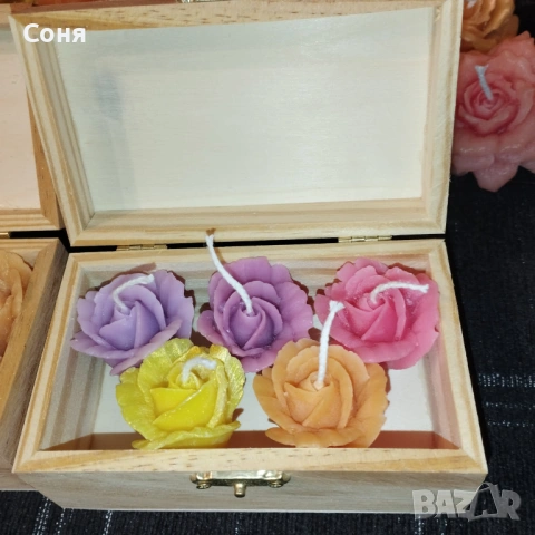 Дървена кутия с  пет ароматни мини рози - свещ, снимка 7 - Подаръци за жени - 53168163