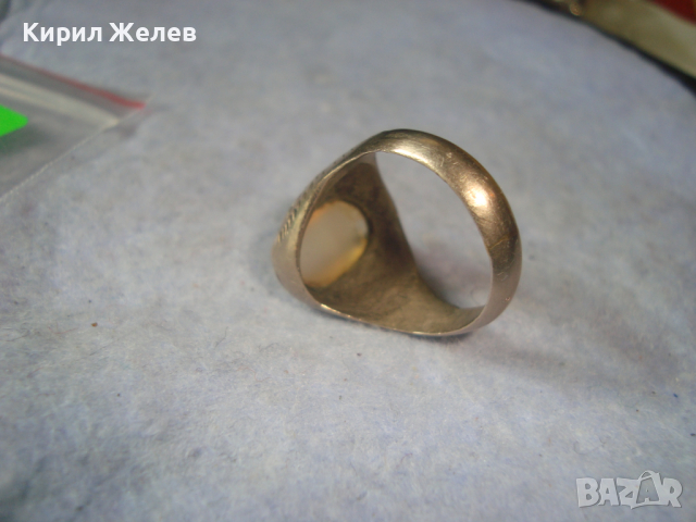 СТАРИНЕН ПОЗЛАТЕН ПРЪСТЕН РЪЧНО с КАЛЕМ ОРНАМЕНТИРАН с НАТУРАЛЕН ЛУНЕН КАМЪК МАЙСТОРСКИ УНИКАТ 21649, снимка 9 - Антикварни и старинни предмети - 36393632
