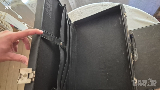 Кожено дипломатическо куфарче , снимка 4 - Куфари - 53008815