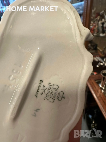 Ангелче с топка и кученце” 17/13 см  Германия Schaubach Kunst - 20 век, великолепна класа и красота,, снимка 2 - Колекции - 52658894