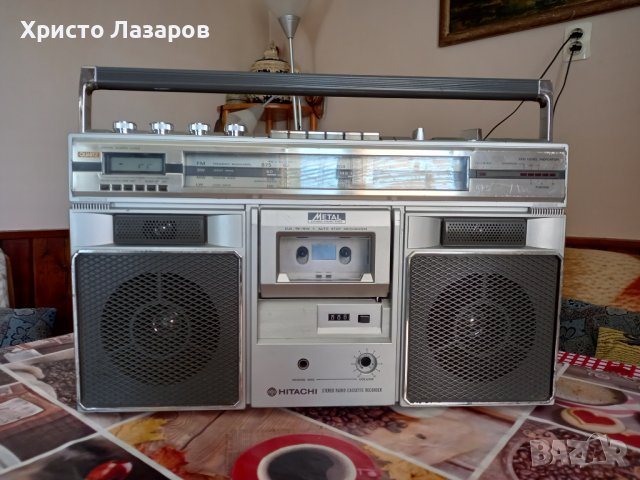 Радиокасетофон Hitachi TRK 8210E, снимка 7 - Радиокасетофони, транзистори - 40456356