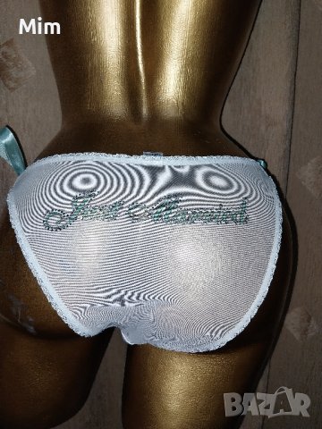  S/XXL  Бяла сатенена бикина с надпис с камъни , снимка 2 - Бельо - 41960309