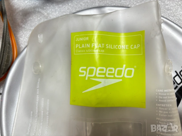 Комплект за 9€! Детски шапка и очила за плуване Speedo Junior, снимка 4 - Водни спортове - 53533526