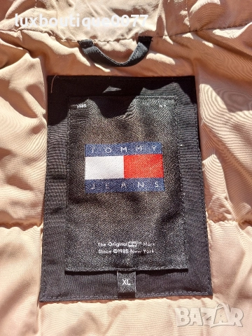 Чисто ново без етикет зимно непромокаемо яке Tommy Jeans XL , снимка 5 - Якета - 52805522