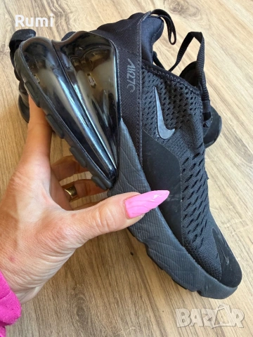 Оригинални  черни маратонки Nike Air Max 270 ! 39 н, снимка 2 - Маратонки - 35934987