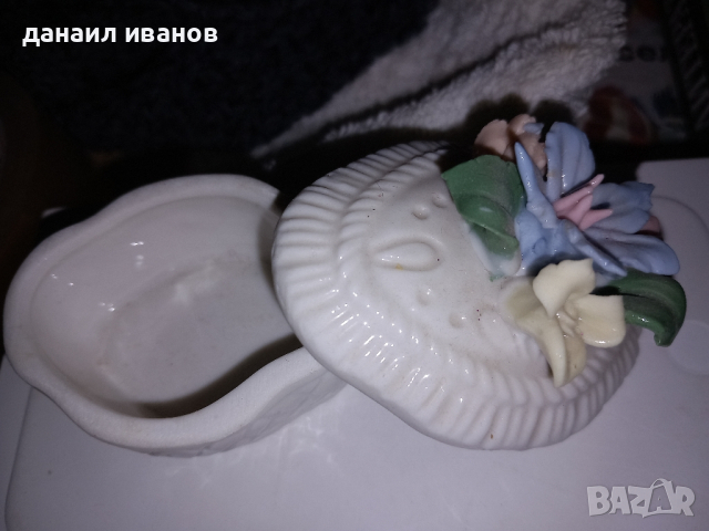 керамична мъничка кутийка за синджирчета , снимка 1