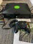 XBOX  с джойстик, кабели и кутия само за 150 лв , снимка 3
