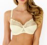 Сутиен в слонова кост с меки чашки марка Rosme 95D, снимка 1
