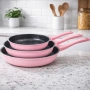 Комплект тигани Cheffinger розово с мраморно покритие – 3 части за всяка кухня - розов цвят, снимка 4