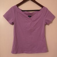 Нова лилава дамска тениска с етикет Hell Bunny M размер , снимка 1 - Тениски - 40551319