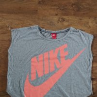 Nike - страхотен дамски потник М, снимка 2 - Потници - 44481217