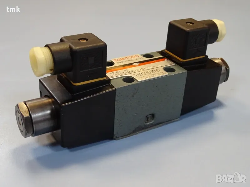 Хидравличен разпределител SUMITOMO SD4SGS-AGB-02C-100-11 directional valve 100V, снимка 1
