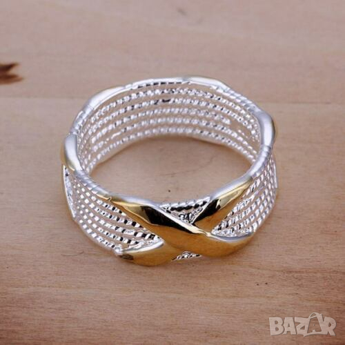 Стилен дамски пръстен, златно и сребърно, снимка 1