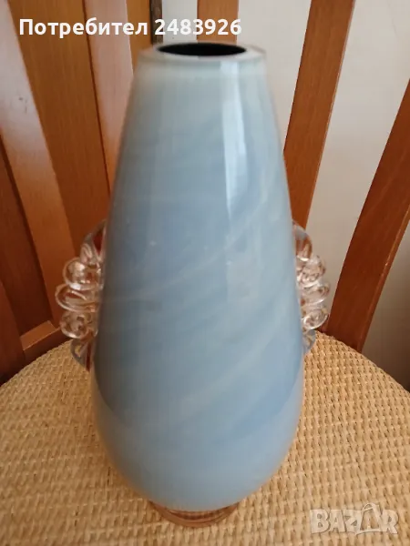 Стъклена ваза с орнаменти, снимка 1