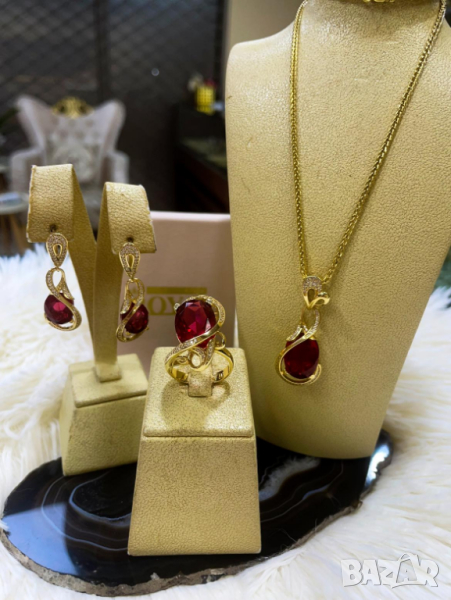 Нов бутиков златен комплект, снимка 1