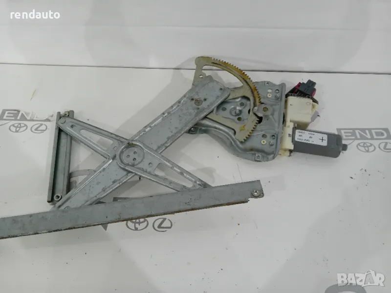 69820-05050 Стъклоповдигач toyota avensis t25, снимка 1