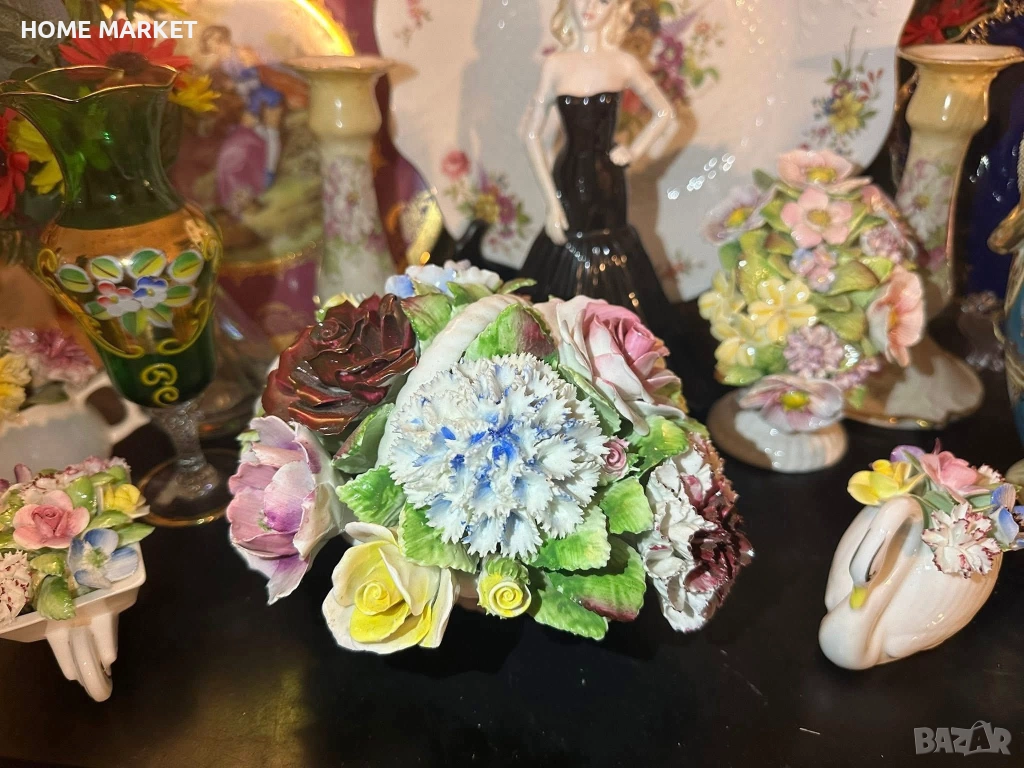 Royal Doulton England  Circa 1966 - “ Грандиозната цветна кошница” - порцеланова кошница с цветя, снимка 1