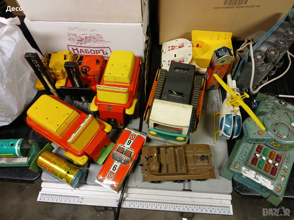 Стари играчки за части., снимка 1