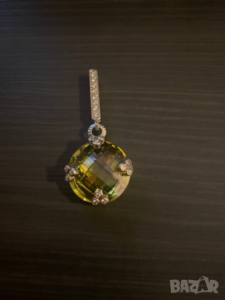 Масивен сребърен медальон със сваровски кристали, снимка 1