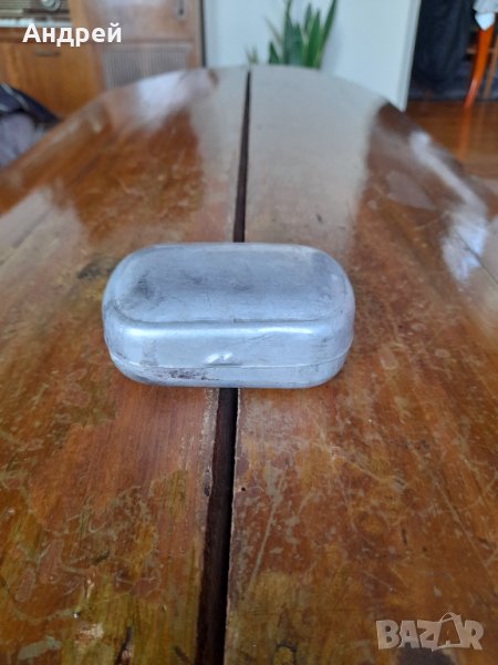 Стара алуминиева сапунерка, снимка 1