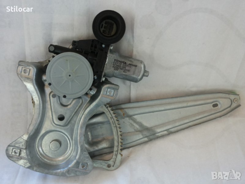 Машинка /стъклоповдигач/стъкло Toyota Auris 07-10г, снимка 1