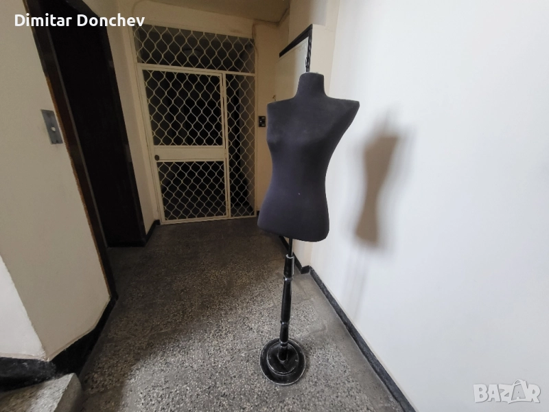 продавам дамски манекен за дрехи със стойка.Звънене на телефона , снимка 1