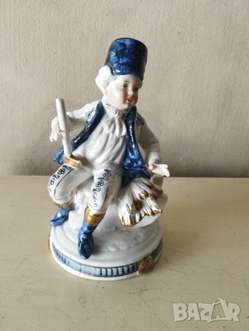 порцелнова статуетка