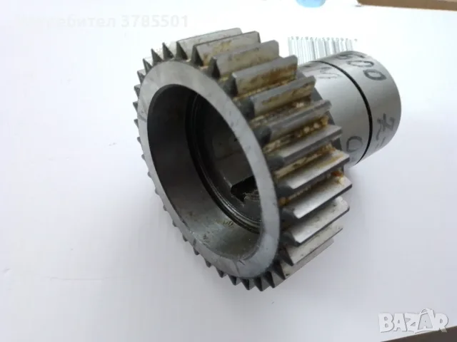 Продавам зъбно колело кат. номер 01-93 Z=33 за СУ 400,500,580М